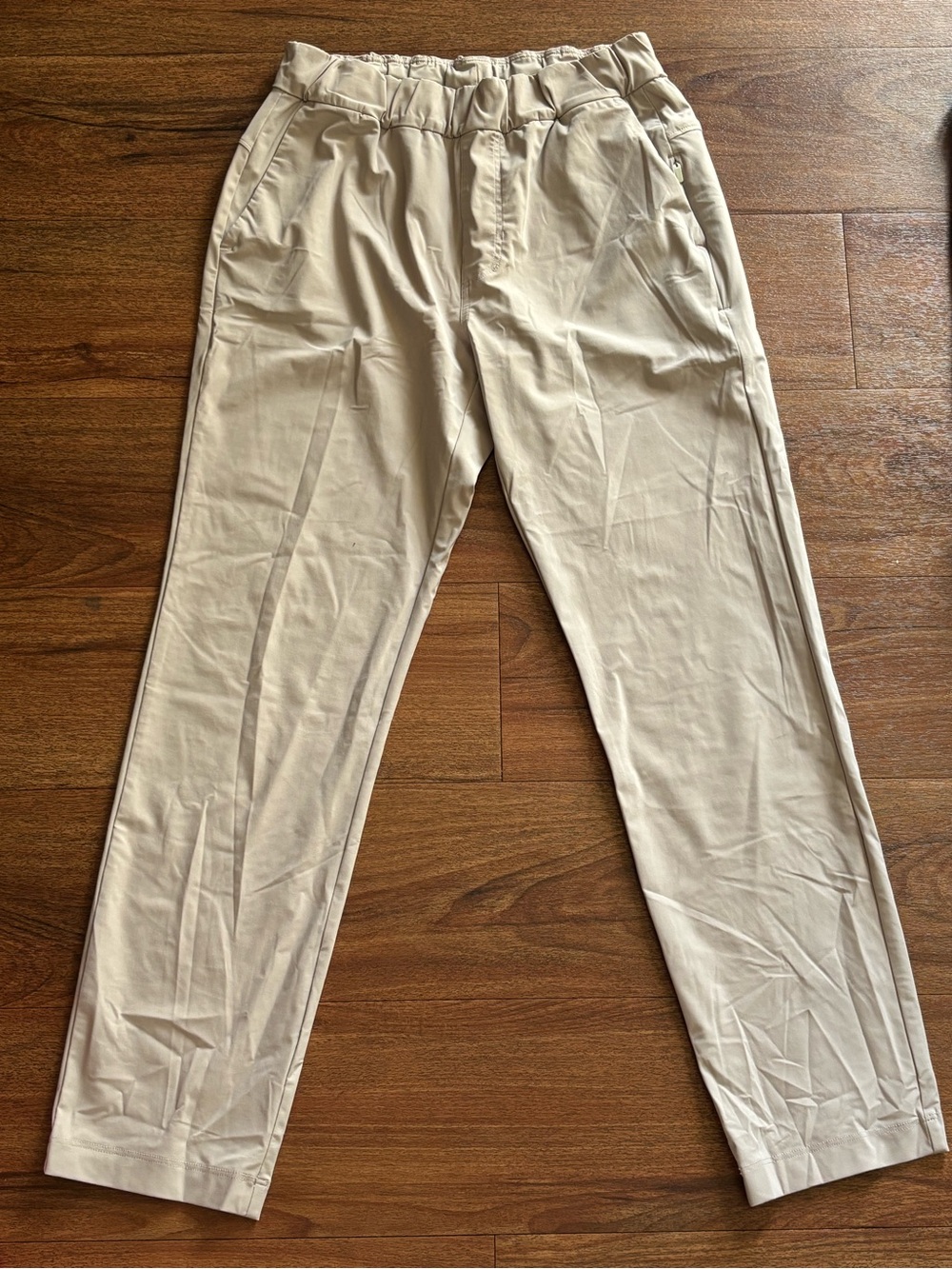 Vuori Women’s Light Beige Elastic Waist Chinos